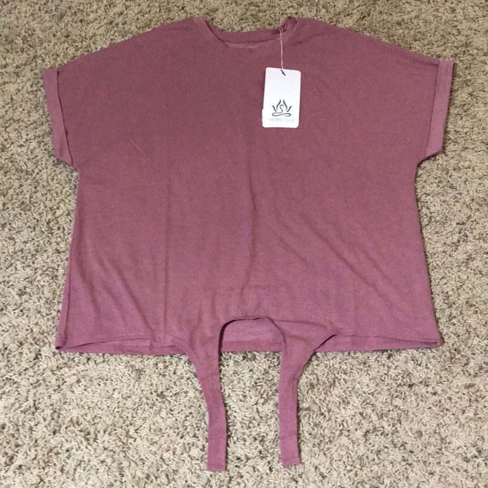 The Free Yoga Top